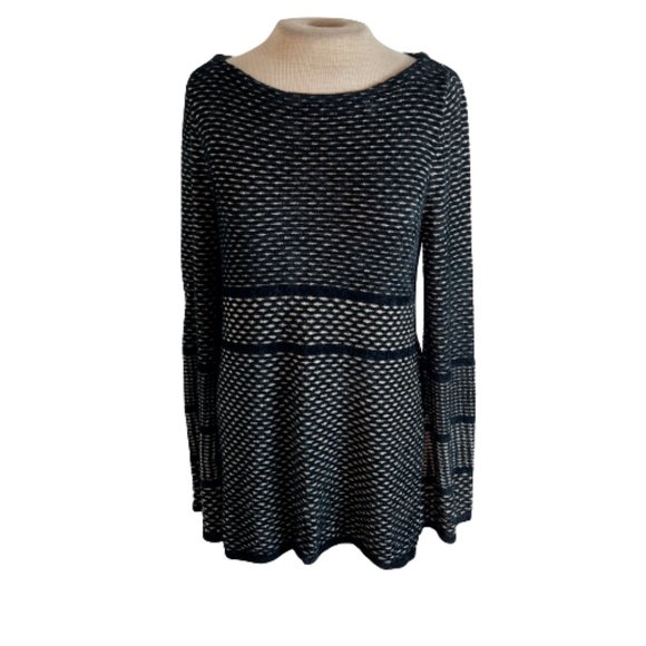 White House Black Market Sweaters - WHBM White House Black Market Shimmer Black Silver Sweater M Medium